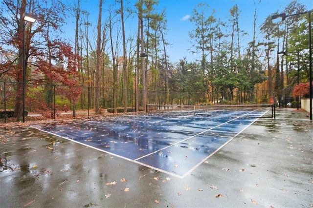 6822 GLENRIDGE Drive D, Atlanta, GA 30328