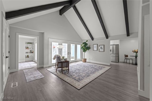 375 Big Bend Circle, Barberton, OH 44203