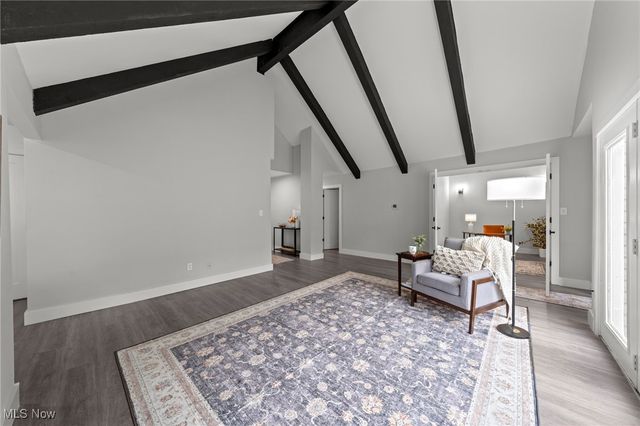 375 Big Bend Circle, Barberton, OH 44203