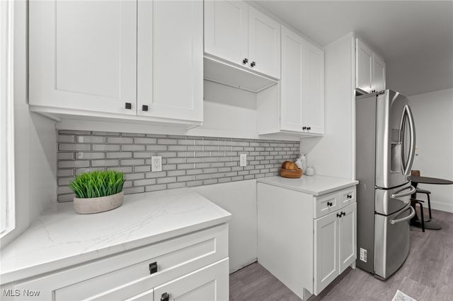 375 Big Bend Circle, Barberton, OH 44203