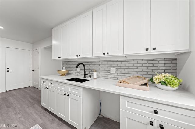 375 Big Bend Circle, Barberton, OH 44203