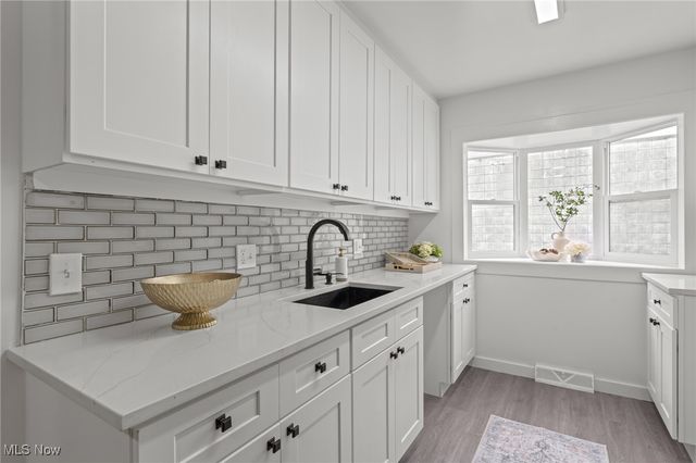 375 Big Bend Circle, Barberton, OH 44203