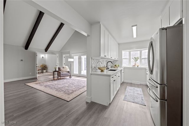 375 Big Bend Circle, Barberton, OH 44203