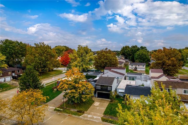 375 Big Bend Circle, Barberton, OH 44203