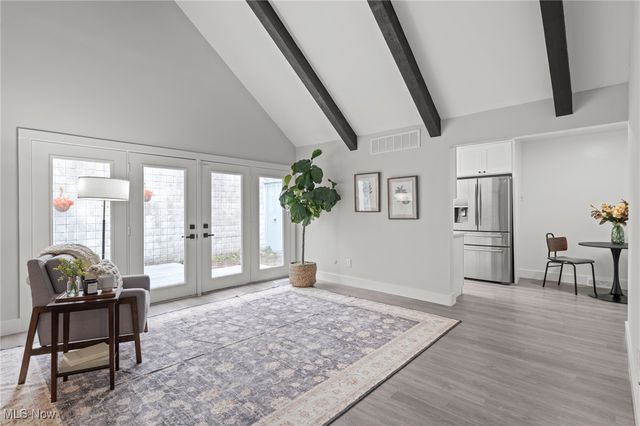 375 Big Bend Circle, Barberton, OH 44203