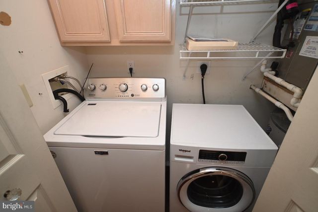 8200 CENTENNIAL STA, Warminster, PA 18974