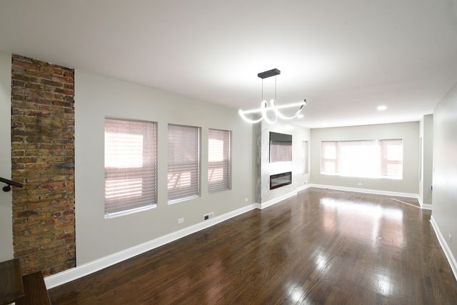 411 N Leamington Avenue, Chicago, IL 60644