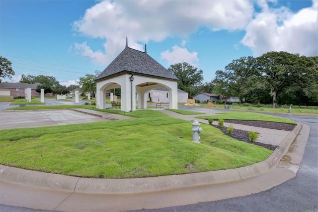 111 Mergeron Court, Little Rock, AR 72212