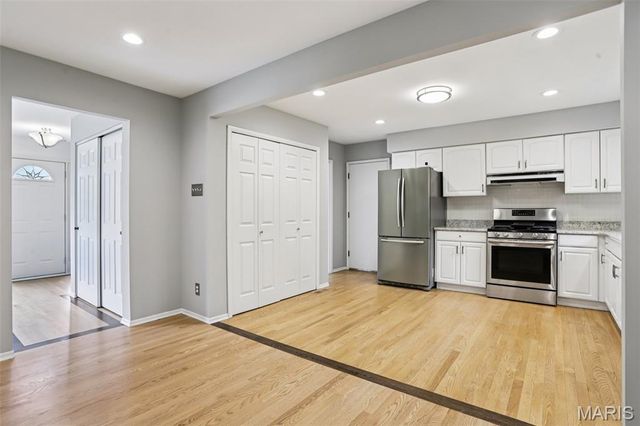9616 Yorkshire Estates Drive, Crestwood, MO 63126