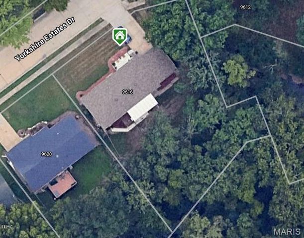 9616 Yorkshire Estates Drive, Crestwood, MO 63126