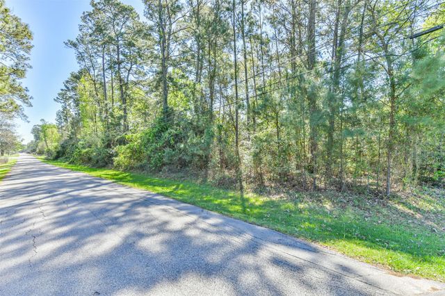 1811 Black Bear Drive, Crosby, TX 77532