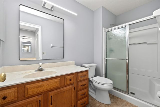 40 Turnberry Court, Springboro, OH 45066