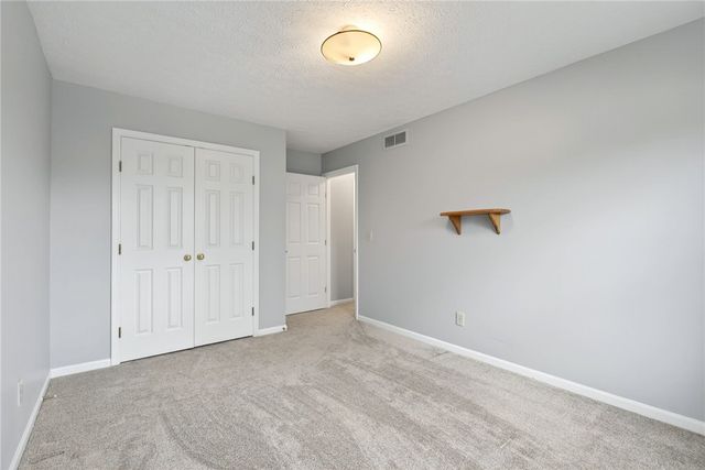 40 Turnberry Court, Springboro, OH 45066