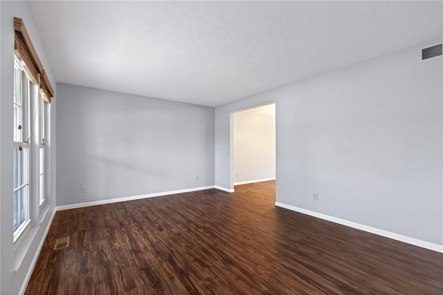 40 Turnberry Court, Springboro, OH 45066