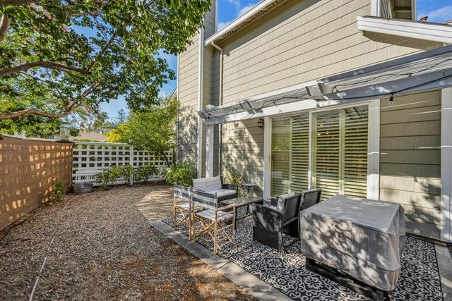 921 Chiles Ave, St. Helena, CA 94574