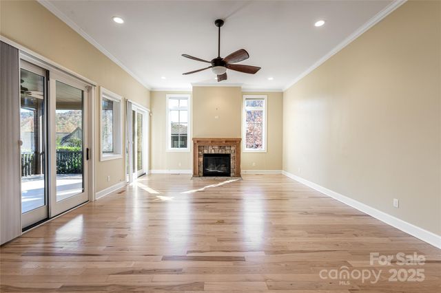 38 Chantilly Drive, Asheville, NC 28804