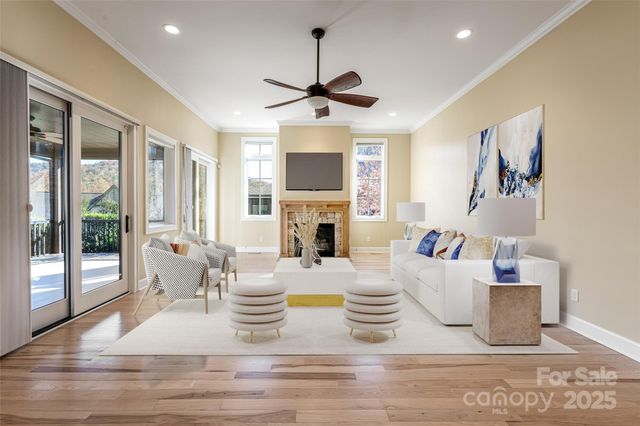 38 Chantilly Drive, Asheville, NC 28804