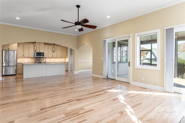 38 Chantilly Drive, Asheville, NC 28804