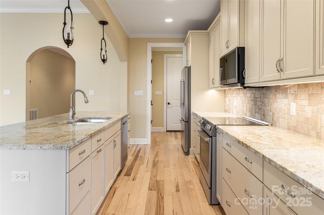 38 Chantilly Drive, Asheville, NC 28804