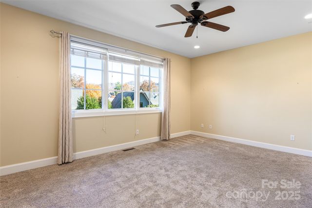 38 Chantilly Drive, Asheville, NC 28804