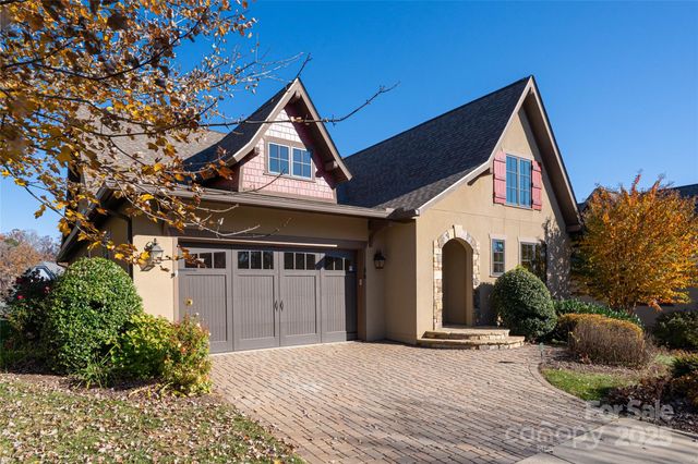 38 Chantilly Drive, Asheville, NC 28804