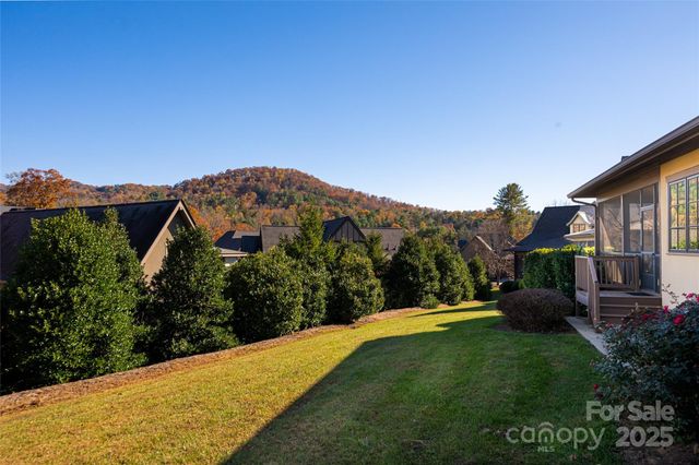 38 Chantilly Drive, Asheville, NC 28804