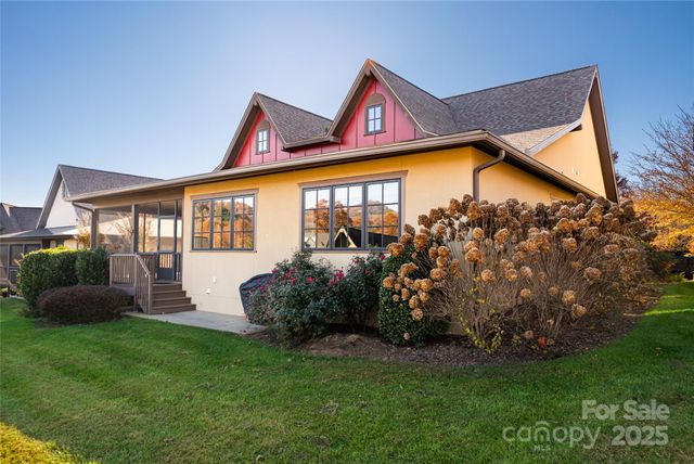 38 Chantilly Drive, Asheville, NC 28804