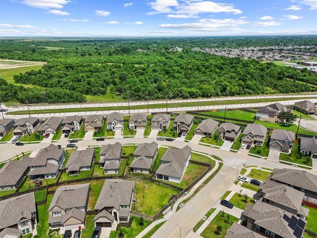 2231 Bright Sunrise Trail, Fresno, TX 77545