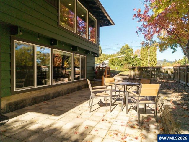 2910 NW Garfield Av, Corvallis, OR 97330