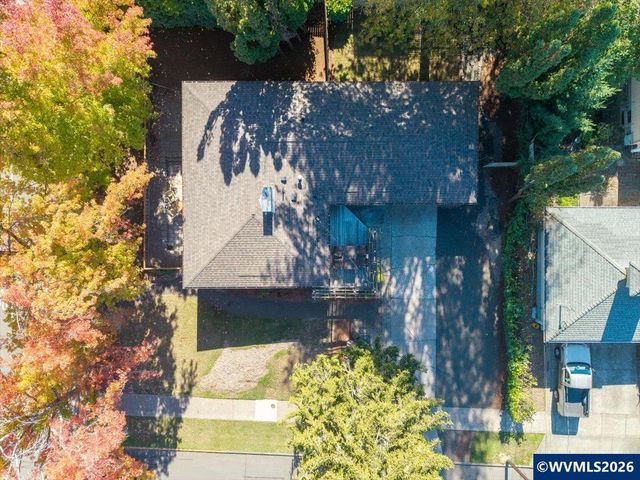 2910 NW Garfield Av, Corvallis, OR 97330