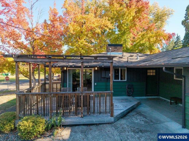 2910 NW Garfield Av, Corvallis, OR 97330