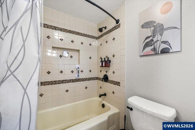 2910 NW Garfield Av, Corvallis, OR 97330