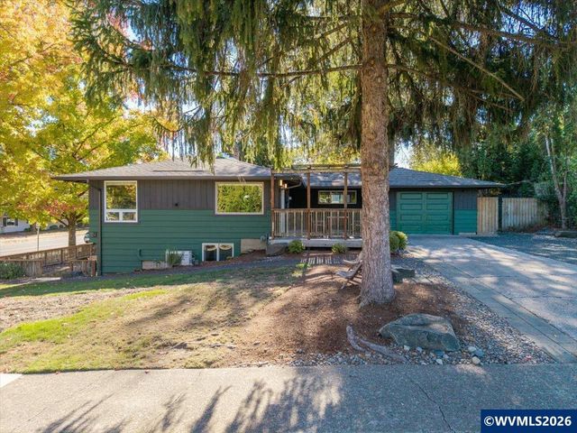 2910 NW Garfield Av, Corvallis, OR 97330