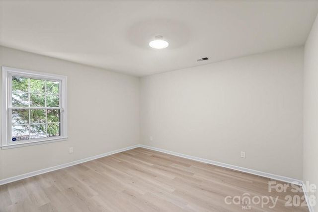 6900 Valley Haven Drive, Charlotte, NC 28211