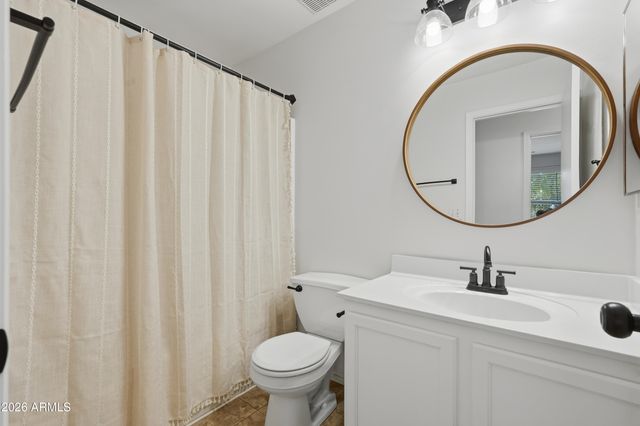 2497 E IVANHOE Court, Gilbert, AZ 85295