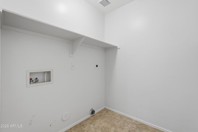 2497 E IVANHOE Court, Gilbert, AZ 85295