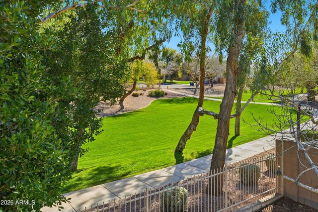 2497 E IVANHOE Court, Gilbert, AZ 85295