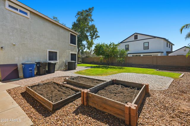 2497 E IVANHOE Court, Gilbert, AZ 85295