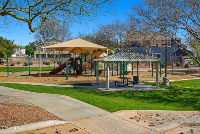 2497 E IVANHOE Court, Gilbert, AZ 85295