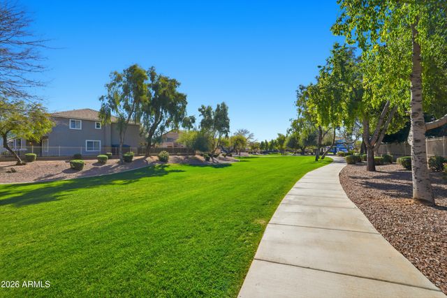 2497 E IVANHOE Court, Gilbert, AZ 85295