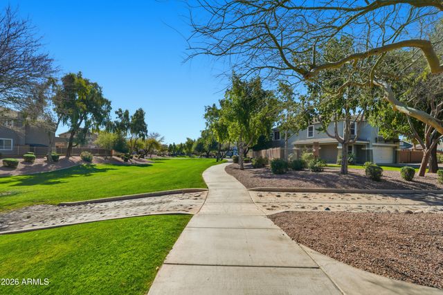 2497 E IVANHOE Court, Gilbert, AZ 85295