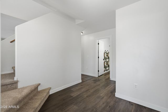 2497 E IVANHOE Court, Gilbert, AZ 85295