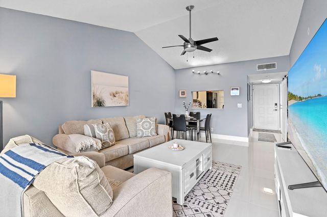 5530 Lakeside Drive 203, Margate, FL 33063