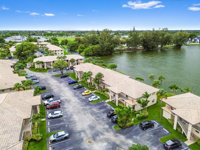 5530 Lakeside Drive 203, Margate, FL 33063