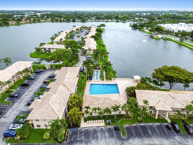 5530 Lakeside Drive 203, Margate, FL 33063