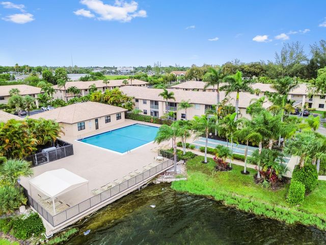 5530 Lakeside Drive 203, Margate, FL 33063