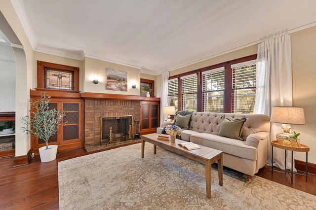 2866 N 52nd STREET #2868, Milwaukee, WI 53210