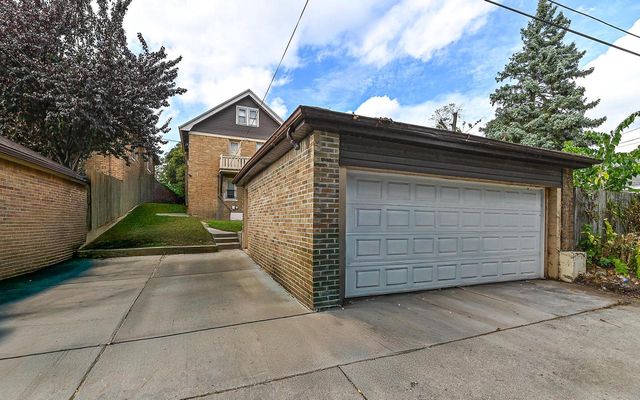 2866 N 52nd STREET #2868, Milwaukee, WI 53210