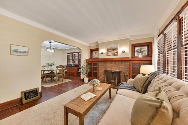 2866 N 52nd STREET #2868, Milwaukee, WI 53210