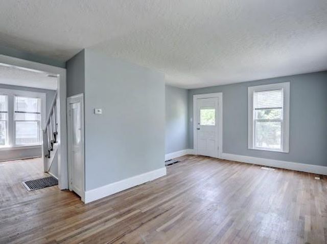 1511 W Walnut Street, Independence, MO 64050